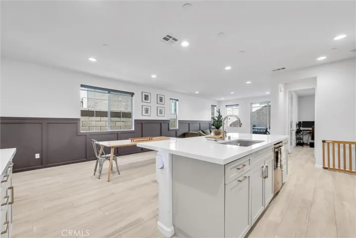 5321 Prato Lane, Fontana, California 92336