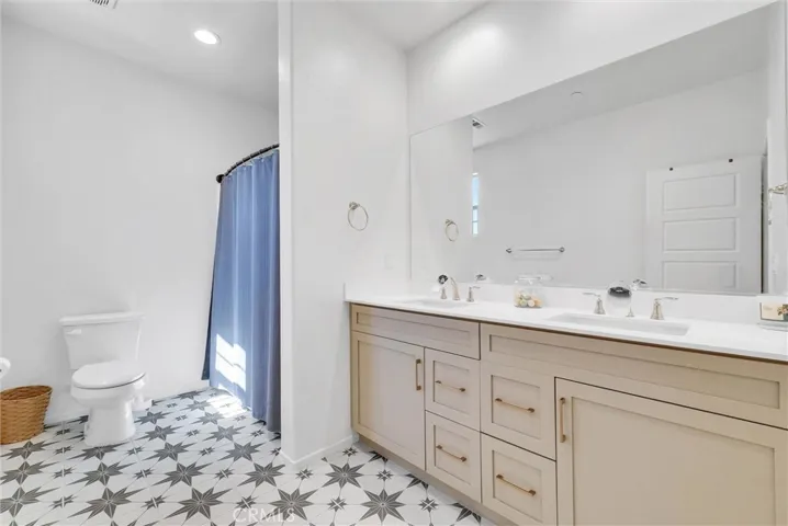 5321 Prato Lane, Fontana, California 92336