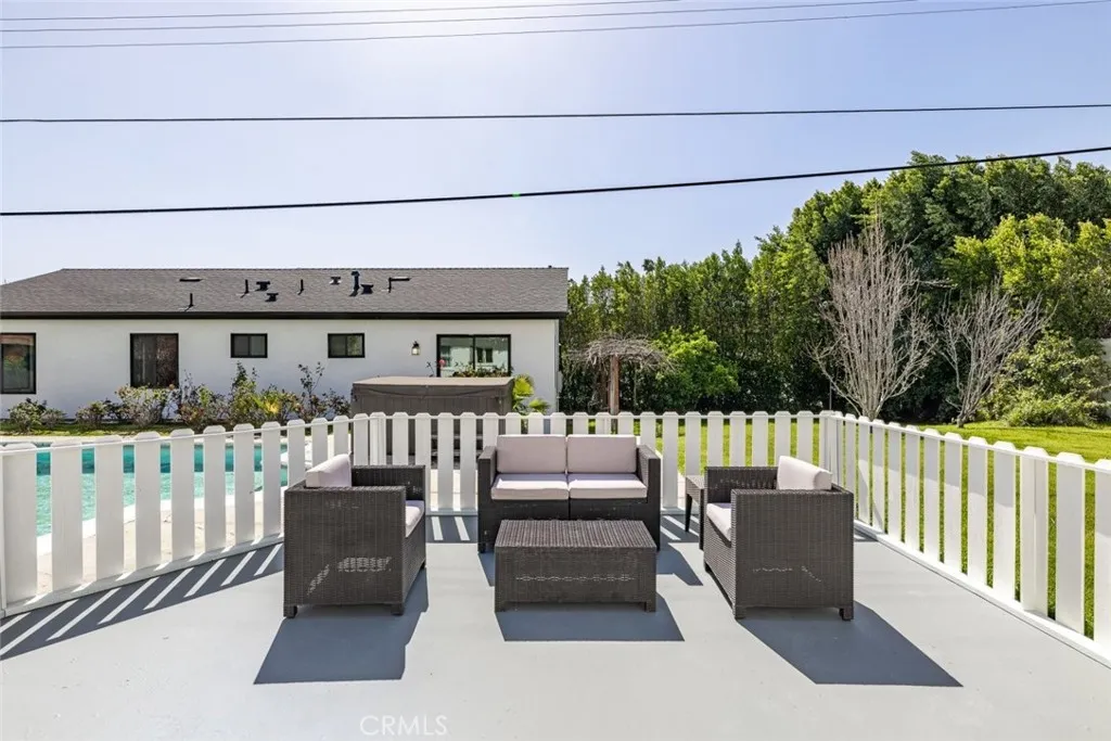 5805 Bucknell Avenue, Valley Village, California 91607 home-pic-28