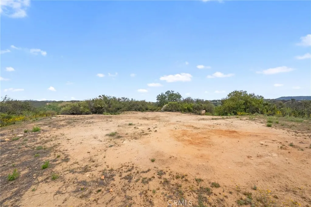 Plenty of space on turnaround pad to envision your new homesite