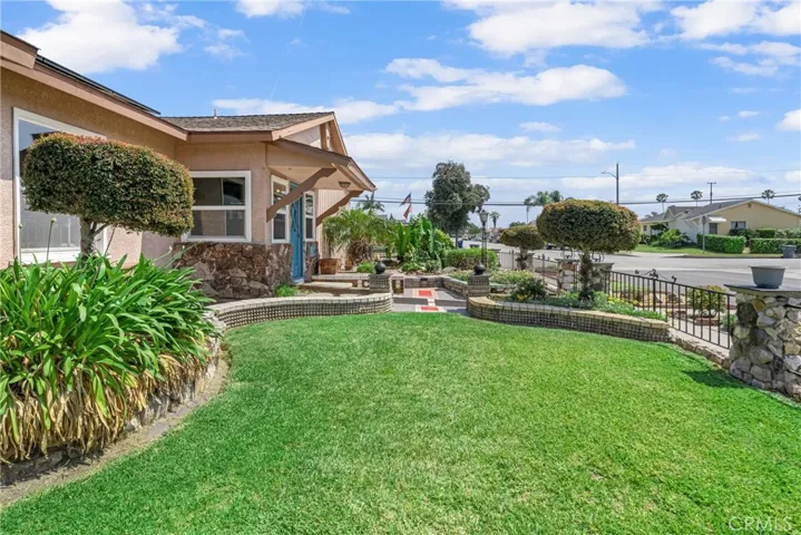 7860 La Fiesta Drive, Buena Park, California 90620