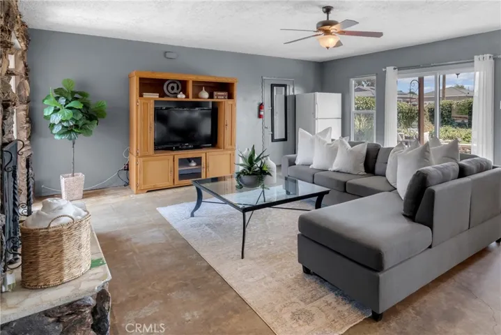 7860 La Fiesta Drive, Buena Park, California 90620