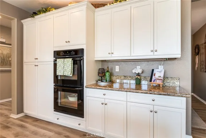 kitchen With double oven