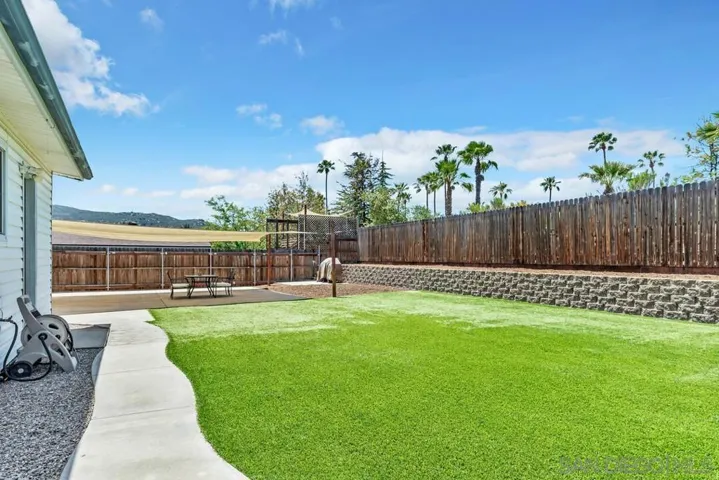 9066 Kay Jay Ln, Lakeside, California 92040