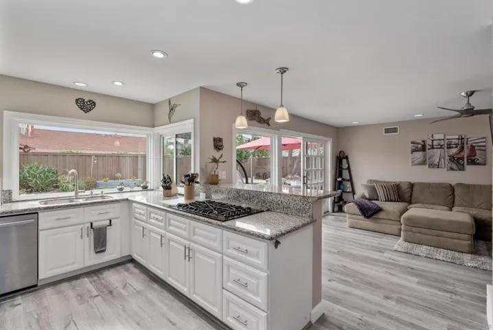 7919 Forrestal Rd, San Diego, California 92120