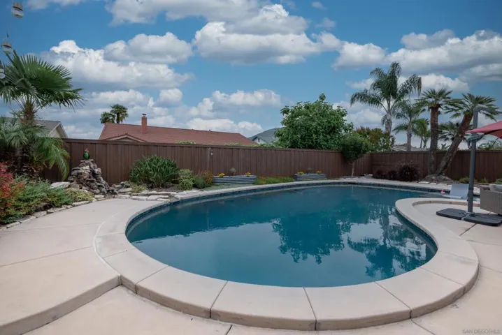 7919 Forrestal Rd, San Diego, California 92120