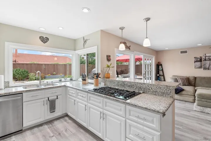 7919 Forrestal Rd, San Diego, California 92120