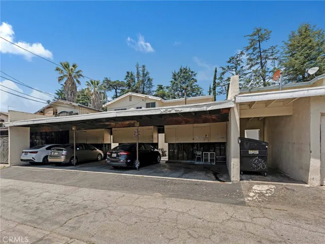 5742 Hazeltine Avenue, Van Nuys, California 91401