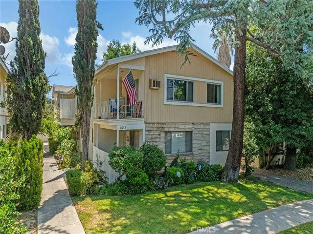 5742 Hazeltine Avenue, Van Nuys, California 91401