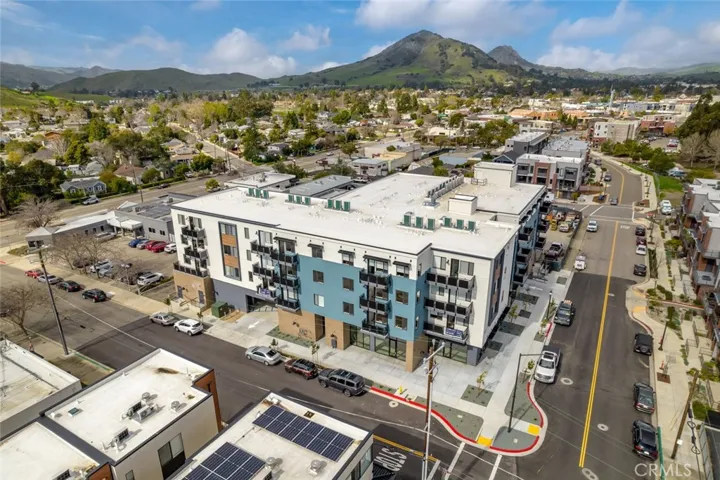 2475 Victoria Ave. 308, San Luis Obispo, California 93401