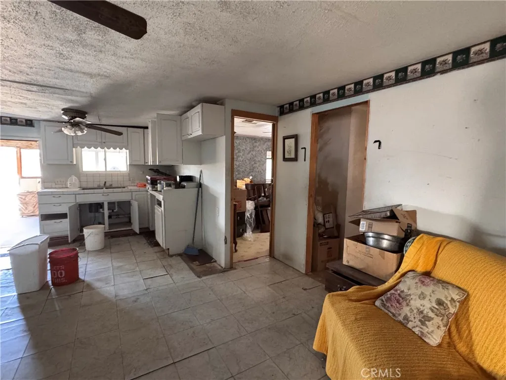 35587 National Trails, Daggett, California 92327 home-pic-7