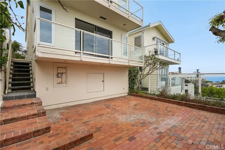 883 Katella Street, Laguna Beach, California 92651