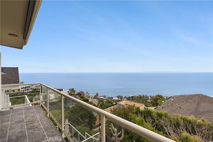 883 Katella Street, Laguna Beach, California 92651