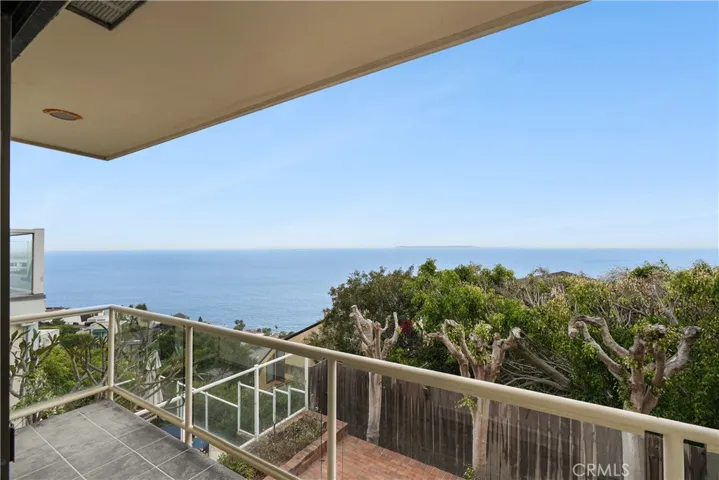883 Katella Street, Laguna Beach, California 92651