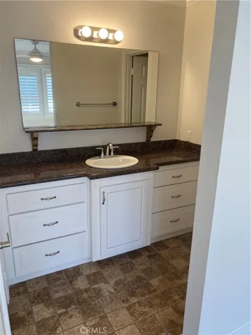 Main bathroom.