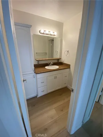 2nd full bath.