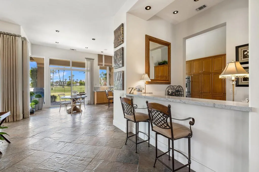 56025 Village Drive, La Quinta, California 92253 home-pic-18