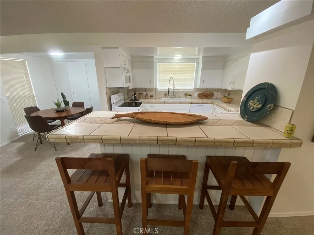 54858 Martinez Trail, Yucca Valley, California 92284 home-pic-0