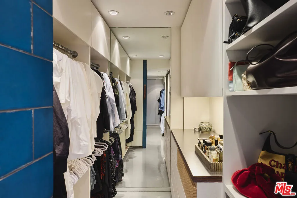 8715 Skyline Drive, Los Angeles, California 90046 home-pic-26