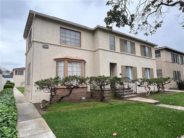 1110 E Carson Street, Long Beach, California 90807