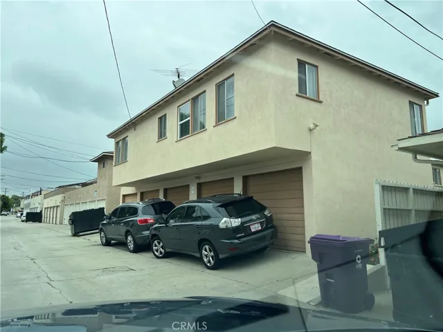 1110 E Carson Street, Long Beach, California 90807