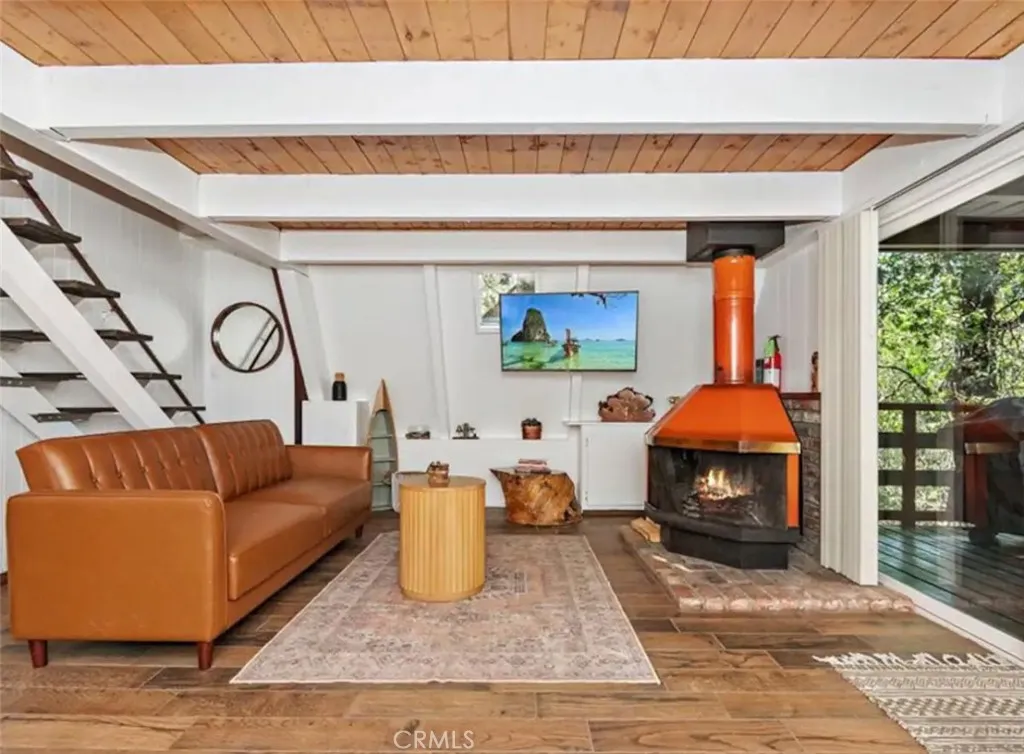 1144 S Sheephorn Road, Big Bear City, California 92314 home-pic-4