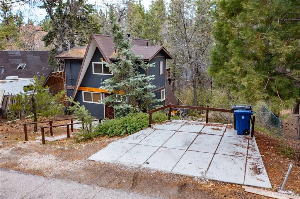 1144 S Sheephorn Road, Big Bear City, California 92314 home-pic-2