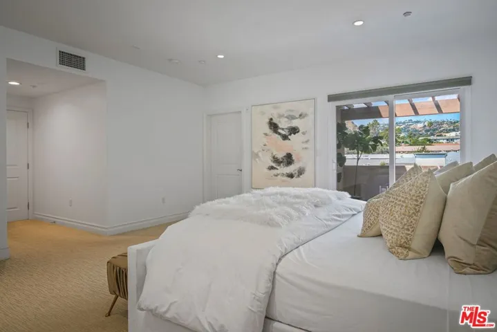 1248 N Laurel Avenue Ph#1, West Hollywood, California 90046