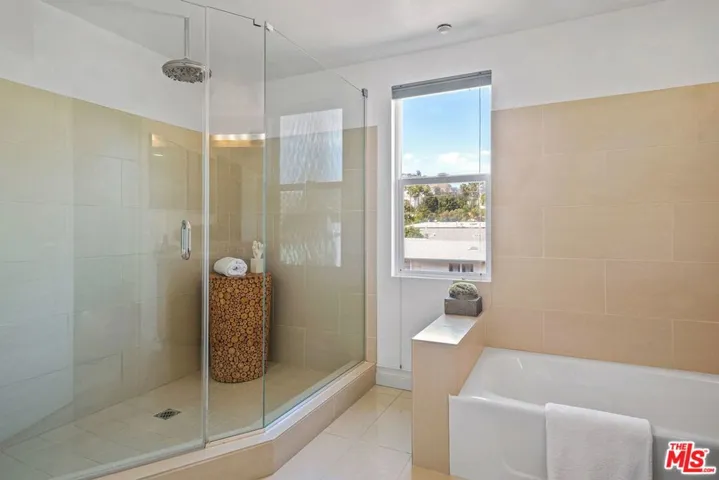 1248 N Laurel Avenue Ph#1, West Hollywood, California 90046