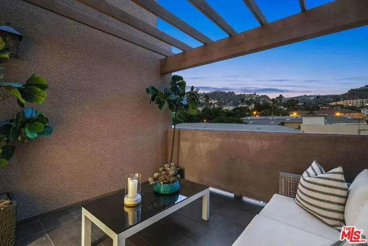 1248 N Laurel Avenue Ph#1, West Hollywood, California 90046