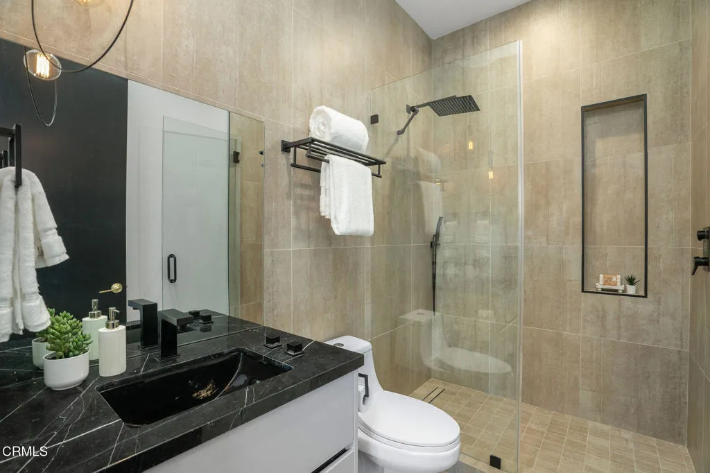 5622 Natick Avenue, Sherman Oaks, California 91411 home-pic-32