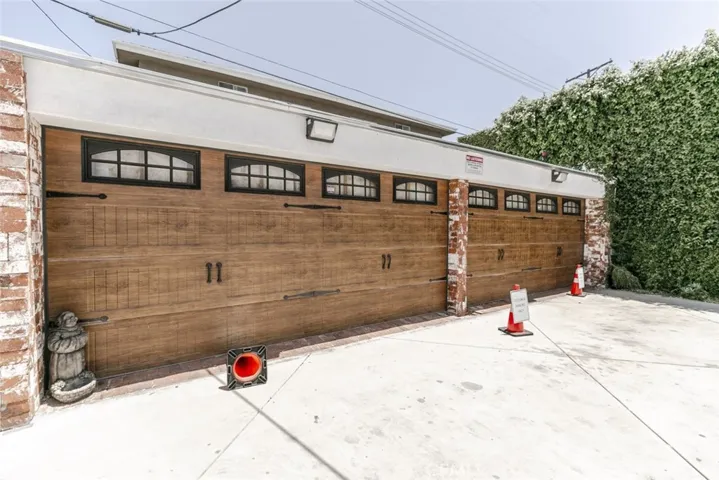 7246 Eton Avenue, Canoga Park, California 91303