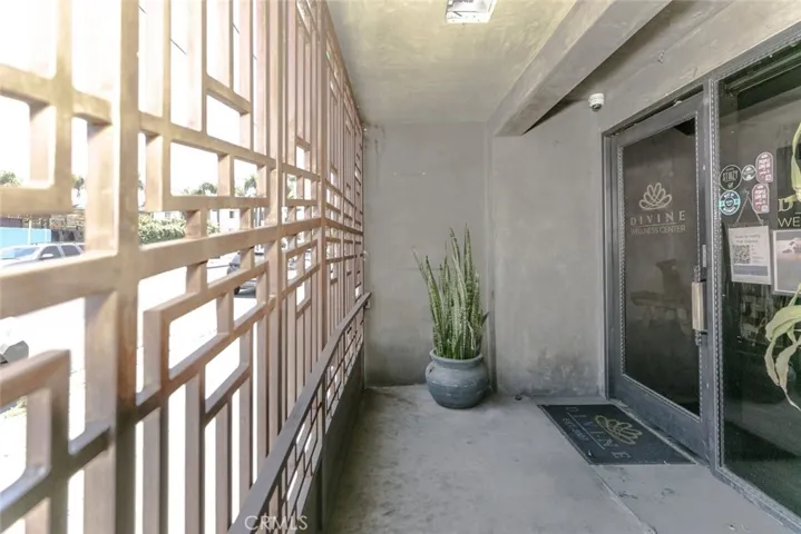 7246 Eton Avenue, Canoga Park, California 91303