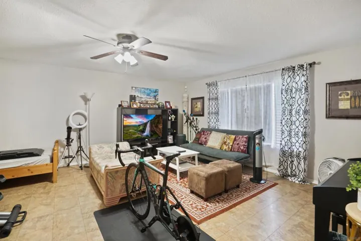 1286 Waxwing Lane, Chula Vista, California 91911