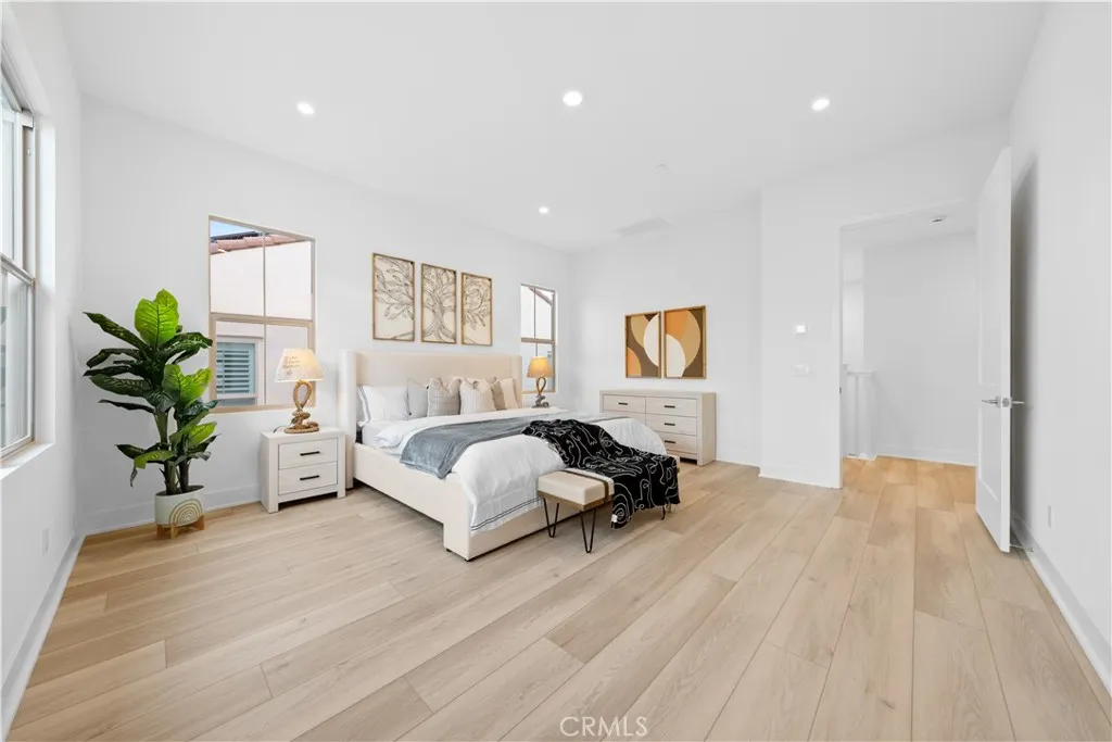 117 Eversedge, Irvine, California 92618 home-pic-33