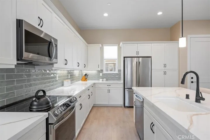 176 Tango Way, San Luis Obispo, California 93401