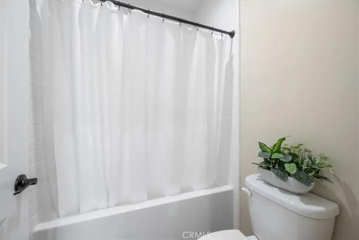 176 Tango Way, San Luis Obispo, California 93401