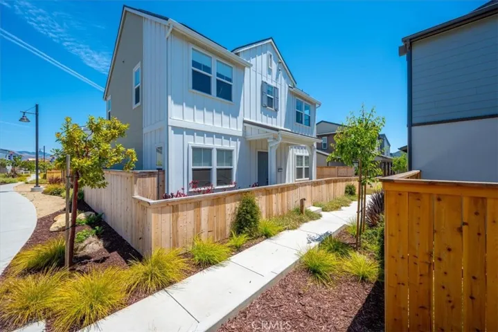 176 Tango Way, San Luis Obispo, California 93401