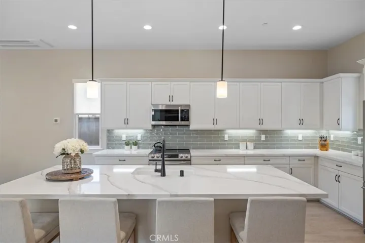 176 Tango Way, San Luis Obispo, California 93401