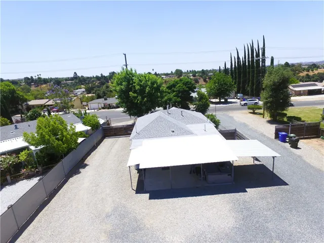 2 DRIVEWAYS FROM BACK YARD