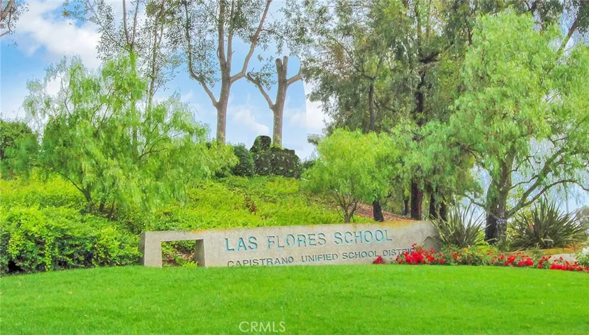 Highly rated schools - LAs Flores K-8 and Tesoro High School