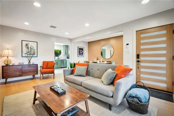 17001 Gault Street, Lake Balboa, California 91406