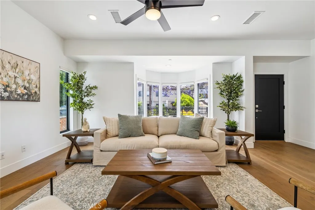 6521 Homewood Avenue, Los Angeles, California 90028 home-pic-8