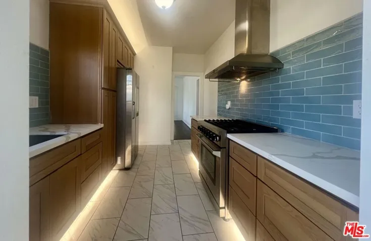 456 S Wilton Place, Los Angeles, California 90020