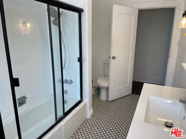 456 S Wilton Place, Los Angeles, California 90020