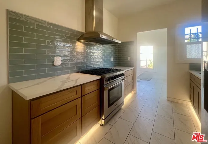 456 S Wilton Place, Los Angeles, California 90020