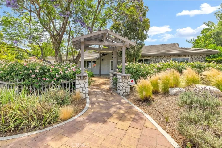 3890 English, Hemet, California 92544