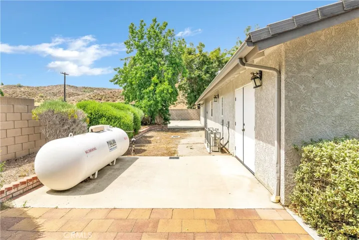 3890 English, Hemet, California 92544
