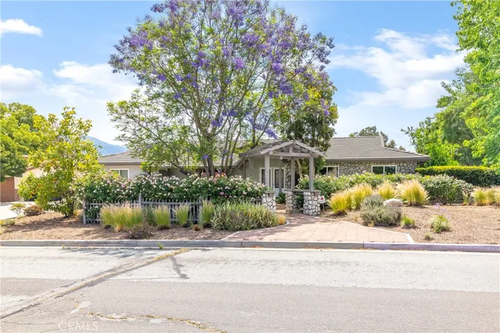 3890 English, Hemet, California 92544