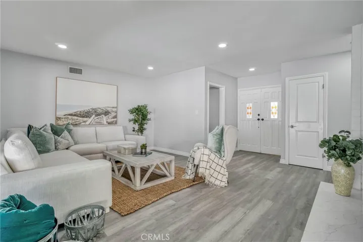 2063 Avenida Aprenda, Rancho Palos Verdes, California 90275